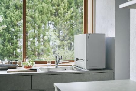 卓上型食器洗い乾燥機 スリムタイプ NP-TSK2を発売