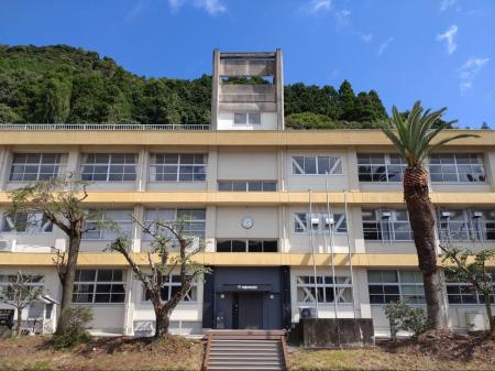 ハイレゾが廃校を活用したGPUデータセンター「玄海町