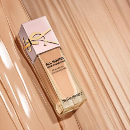 光を宿すグロウ肌に！「YSL BEAUTY」オールアワーズ 