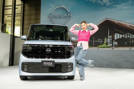 仲里依紗 新型「ルークス」先行披露会に登壇　 “見え