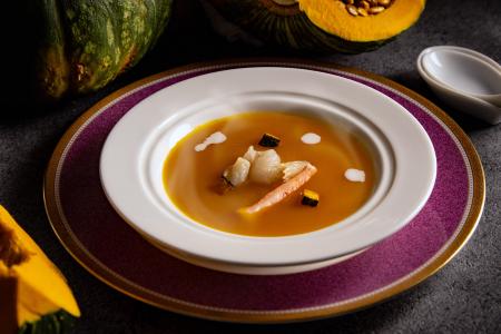 【秋の贅沢ランチ】鮑や黒豚に、ポルチーニ茸や秋野菜