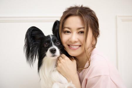 『ペットパラダイス』ブランドパートナー倉木麻衣さん
