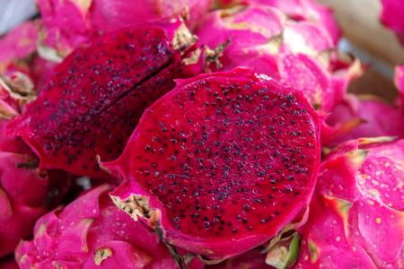 中まで真っ赤！美容と健康に嬉しい南国フルーツ「台湾