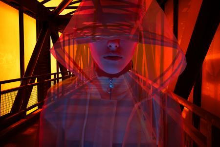 攻殻機動隊の「光学迷彩」が現実に!光学迷彩の特許を 攻殻機動隊の「光学迷彩」が現実に!光学迷彩の特許を