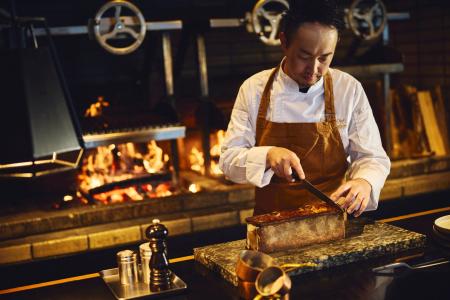 確かな技術を誇る、ミシュラン星付きレストランで研鑽 確かな技術を誇る、ミシュラン星付きレストランで研鑽