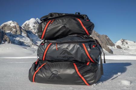 旅のスタイルを自由にする「Expedition Duffel」、3サ