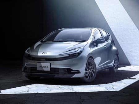 2011年に登場したコンパクトHBのハイブリッド専用...