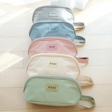 下着を知るブランドが導く“美収納ポーチ”の答え。補正