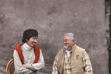 俳優柄本佑さん、フランス料理シェフ三國清三さんをモ