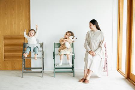 ベビー・キッズチェアYIPPY(イッピー)を手掛けるutf-8