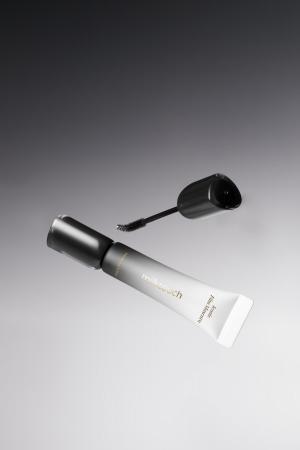 〈milktouch〉TWICE JIHYOの新ビジュアル登場！渋谷ロ