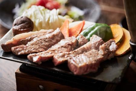 熊本県産ブランド牛肉と自然豊かな露天風呂を堪能「黒