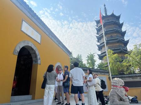 「水の趣で出会い 千年の縁をつなぐ」日本旅行業界揚
