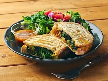 たんぱく質がしっかり摂れるのに、脂質にもうれしい配 たんぱく質がしっかり摂れるのに、脂質にもうれしい配