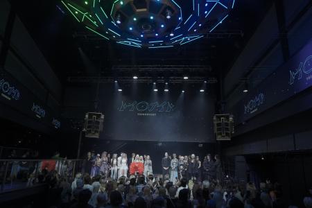 プロフェッショナルヘアカラーブランド“トイロクショ