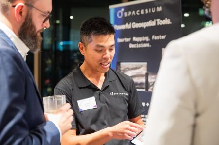 APEX株式会社、取締役としてSpacesium社CEOのHong Tra