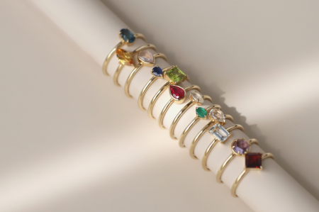 【SIENAROSE】12ヵ月の誕生石をあしらったバースデー