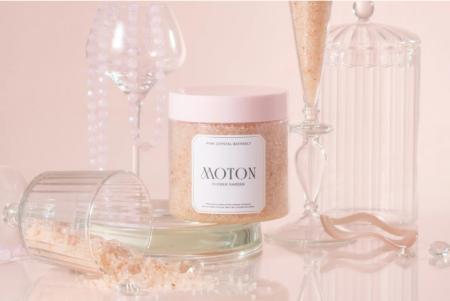 透明感のある肌へと導く！「MOTON」新作『ピンククリ