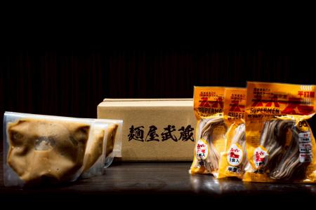 「スーパー麺」と「麺屋武蔵」のコラボレーションイベ