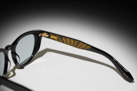 オリバーピープルズ、沈金を施したスペシャルなモデル