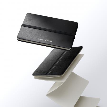 MOLESKINEとMIYAKE DESIGN STUDIOによる、新たなデザ