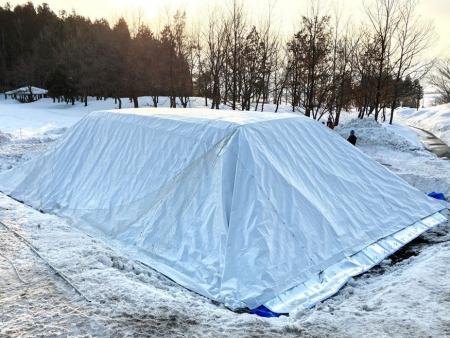 産学連携「ゆきむろシート」を使用して「雪を効率よく