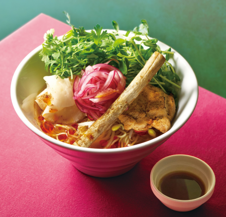 痺れる辛さとエキゾチックなスパイスがクセになる！3