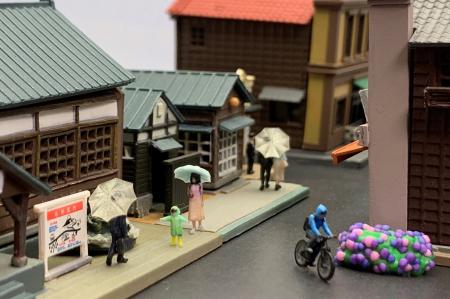大きさわずか１０mmの極小サイズのフィギュア　鉄道模