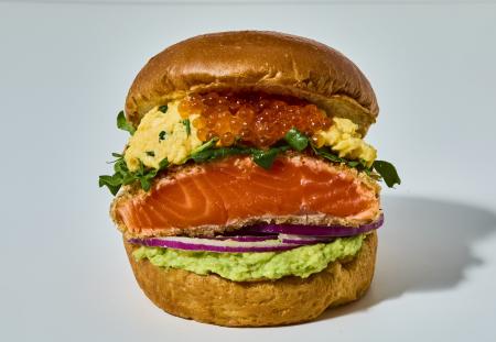 今年も登場！eggslutの秋は“レアカツサーモンエッグサ