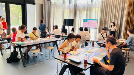 【受講者2,000人突破】金融・キャリア教育カードゲー