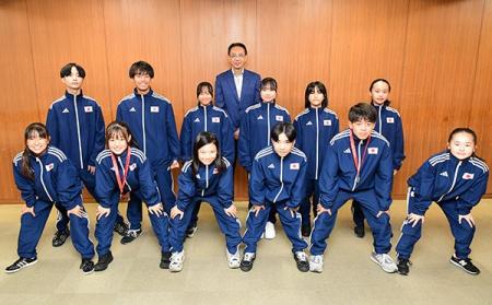 高槻市在住の小中学生12人がダブルダッチの世界大会優