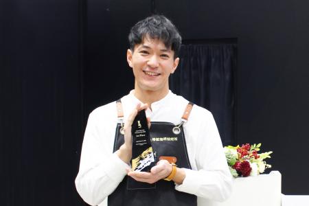 【椿屋珈琲】大健闘！2名がサイフォンコーヒー日本チ