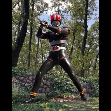 「仮面ライダーBLACK」が、迫力のライト＆サウンドギ