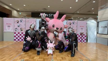 謎のお面ダンス集団「O-MENZ」「岩下の新生姜(R)」コ