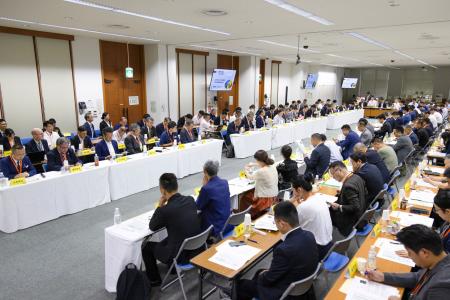 地球温暖化や生息地の破壊、農薬の使用などによっ...