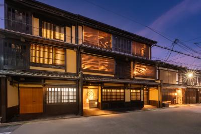 枯山水の石庭に泊まる宿「Nazuna 京都 西本願寺」誕生