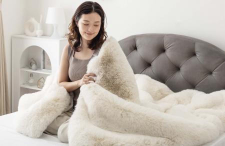 思わず頬ずりしたくなるような極上の“とろふわ”触感冬