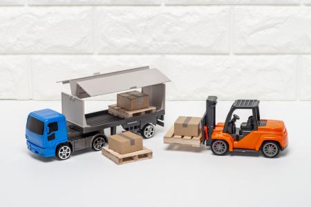 【無料診断】AI研究開発のマテマ、積載率・実車率の改