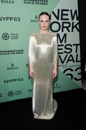 【ルイ・ヴィトン】オデッサ・ヤング、映画「Springst