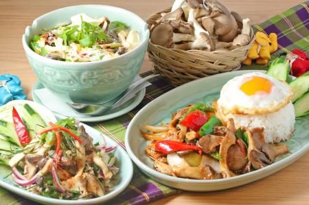秋の味覚×本格タイ料理！SUU・SUU・CHAIYOOに「utf-8