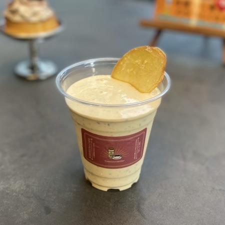 日本体育大学の学食「KARAKUSA CAFE」で秋限定のutf-8