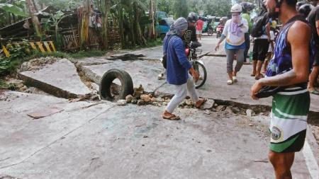 フィリピン・セブ島沖地震　被災地で緊急支援を開始し