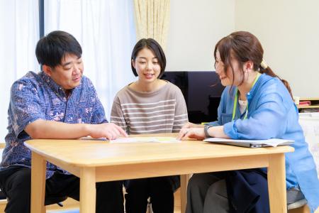 子育て家庭の新サービス「まるサポ」。本日10月1日サ