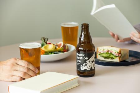 読書の秋に、読んで、飲んで、語って。COEDO×本屋がつ