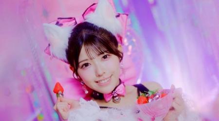 fav me、キュートな“猫系ツンデレ女子”になりきった「