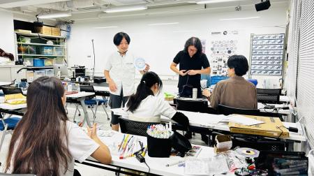 東京工芸大学　工芸融合授業で工学と芸術を融合utf-8