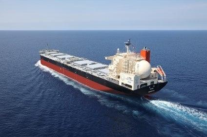 実船試験でLNG燃料船からのメタンスリップ削減率98％
