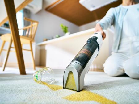 「あっ！」と思った瞬間 強力吸引で、サッとシミ取り
