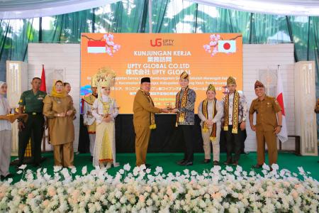 インドネシア初、自動車整備や日本語を3年間学べる「