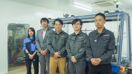 ロート製薬とフツパーの共同開発による研究開発AI『リ